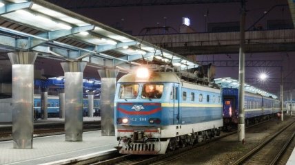 УЗ сократит количество ночных поездов в угоду скоростным
