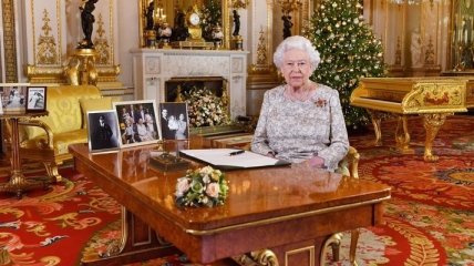 Королева Великобритании поздравила британцев с Рождеством