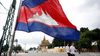 Президент поздравил короля Камбоджи с национальным праздником