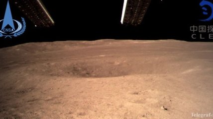 Китай впереди: космический зонд Chang'e-4 сделал первое фото с обратной стороны Луны