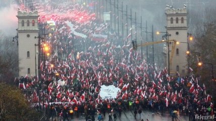 Польская власть заявила о своей непричастности к сожжению украинского флага