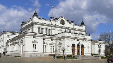 Парламент Болгарии не принял вотум недоверия правительству