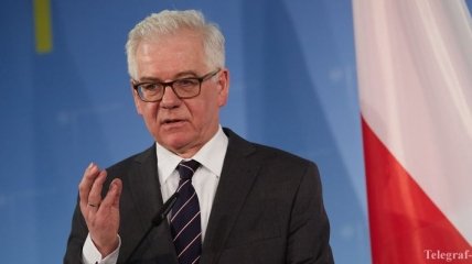 Польша ждет от Украины отмены моратория на эксгумацию останков поляков
