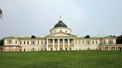 Культурный заповедник "Качановка" возле Чернигова