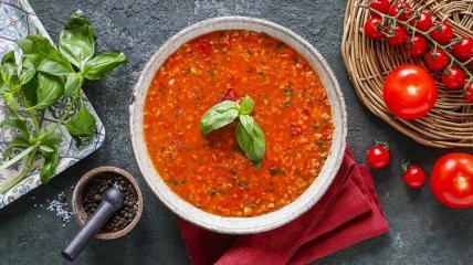 Корисний томатний суп із вівсянкою