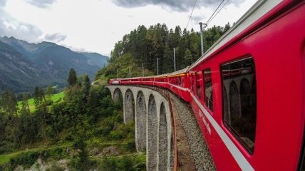 Самые красивые в мире железные дороги: Швейцария (Фото)