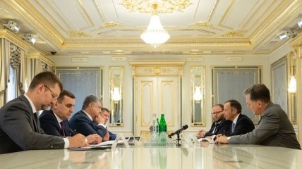Порошенко провел встречу с замгоссекретаря США: обсуждался "Северный поток-2"