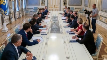 Зеленский встретился с президентом Всемирного банка Мальпассом