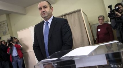 Выборы в Болгарии: во второй тур вышли генерал Радев и юрист Цачева 