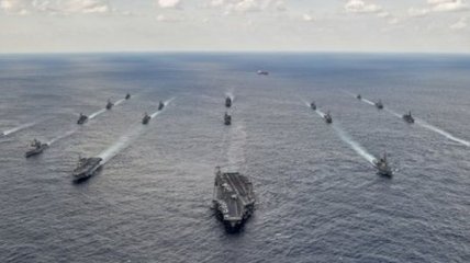 Япония проведет учения с участием кораблей США и Кореи