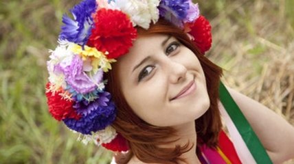 Украинские традиции в женских головных уборах (Фото)