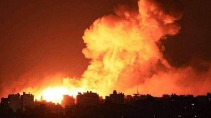 Израиль Бьет по сектору Газа