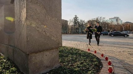 День памяти жертв Голодомора: вся Украина чтит память погибших (Фото)