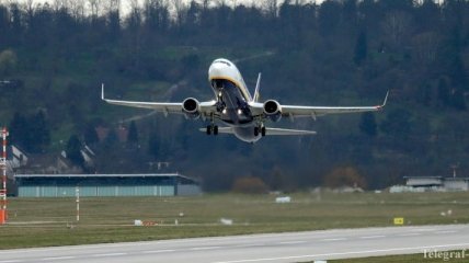 Черная полоса: в Германии произошло еще одно ЧП с самолетом Ryanair