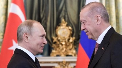 Подзаборный наперсточник и шахматный гроссмейстер: в сети сравнили тактику Путина и Эрдогана в Карабахе