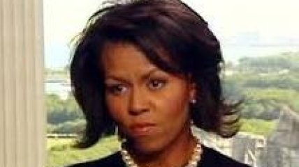 Мишель Обама просит помощи