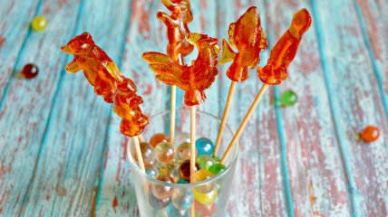 Карамель на паличці