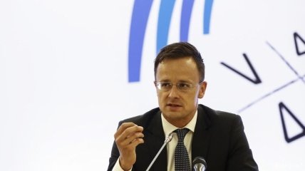 "Украина продолжает обострять конфликт": Венгрия высылает консула