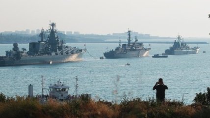 Возле границы Латвии заметили российские военные корабли