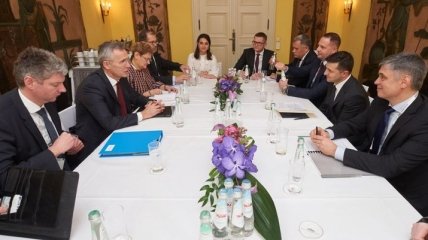 Зеленский и Столтенберг обсудили предоставление Украине статуса партнера НАТО с расширенными возможностями