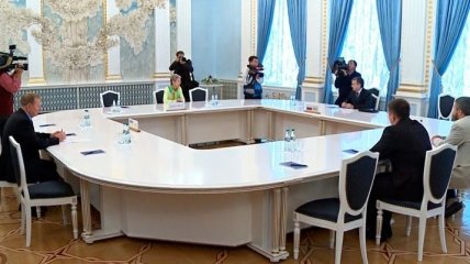 В Минске проходит заседание Трехсторонней контактной группы 