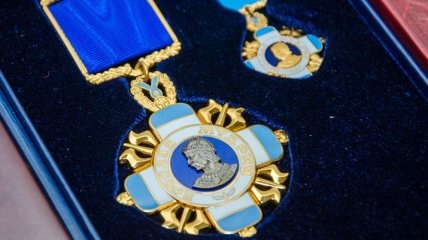 Президент  наградил орденами Байдена, Олланд и Гаука