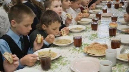 25% шкільного меню не відповідає нормам харчування