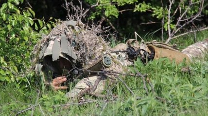Штаб ООС: За минувшие сутки боевики 24 раза обстреляли позиции ВСУ на Донбассе