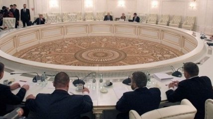 Началась видеоконференция трехсторонней контактной группы по Донбассу