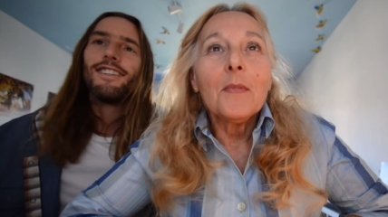 Сын снял удивительное видео, чтобы помочь маме найти возлюбленного