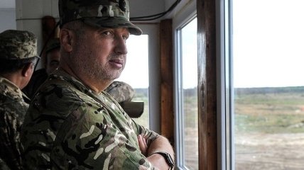 Турчинов: Украина будет отслеживать вывод российских войск из Беларуси 