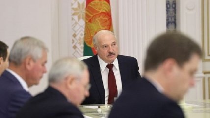 Лукашенко пошел на попятную после угроз в адрес бастующих (видео)