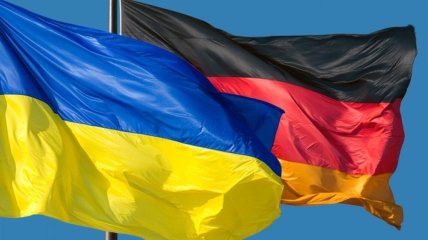 Прапори України та Німеччини
