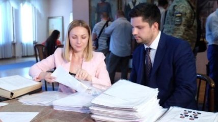 "Слуга народа" зарегистрировала кандидатов в ЦИК: кто эти люди