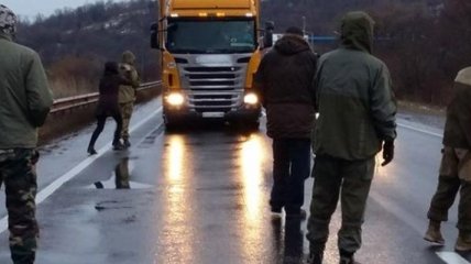 Минтранс РФ полностью приостановил транзит украинских грузовиков