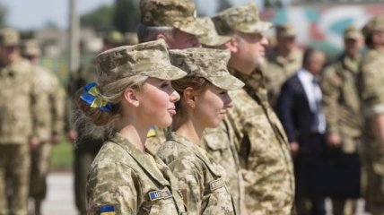 Президент: Гарантом независимости страны является Украинское войско