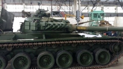 "Укроборонпром" передал армии первую партию танков Т-80
