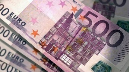 Курс валют от НБУ: гривна уступила доллару и евро