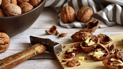 Диетологи сообщили, что грецкие орехи способствуют похудению