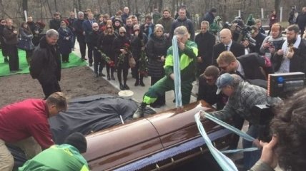 В Киеве на Зверинецком кладбище прошли похороны Вороненкова