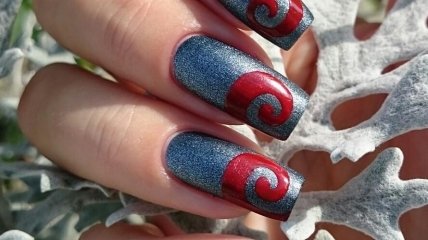 Маникюр под трафарет больше неактуальный