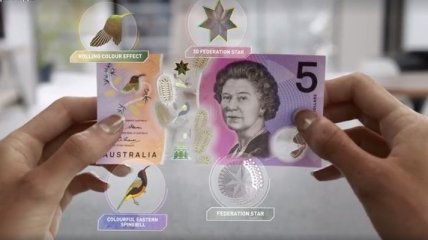 В Австралии выспустили новые банкноты с анимированной птичкой