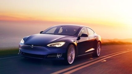 Официально: Tesla Model S - первый в мире электрокар с запасом хода более 643 км