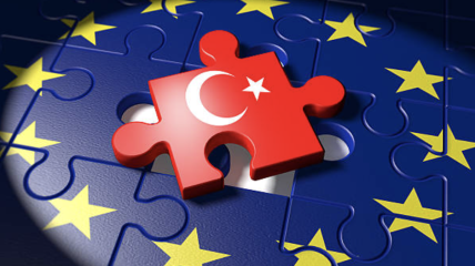 Еврошок: ЕС ждет от Украины отмены безвиза с Турцией и еще 14 странами