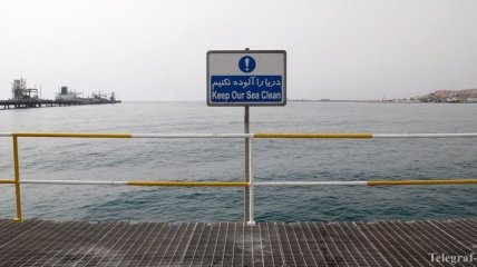 В Персидском заливе столкнулось два судна, есть погибшие моряки