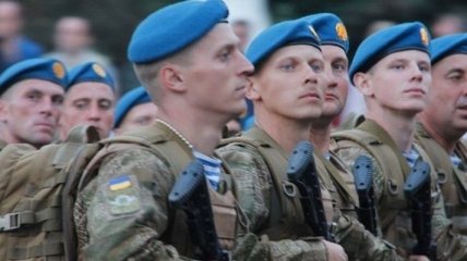 Украинские десантники празднуют День ВДВ
