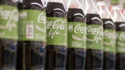 В Аргентине выпущена экологичная "зеленая" Coca-Cola