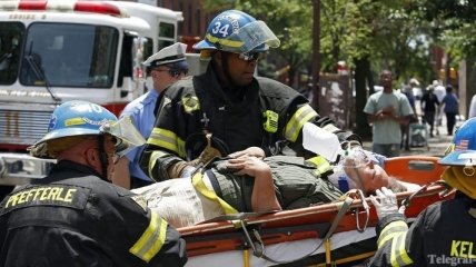 Спасатели извлекли 13 человек из-под завалов в Филадельфии