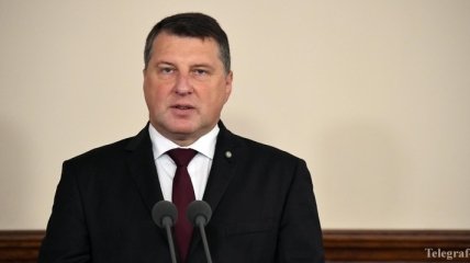 Антикоррупционное бюро допросило бывшего президента Латвии