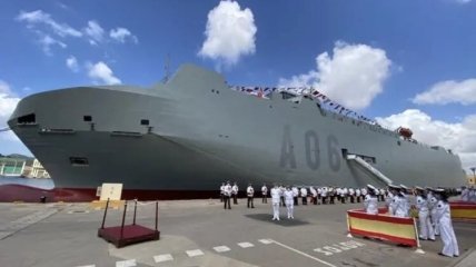 Военный транспорт ВМС Испании "Изабель"